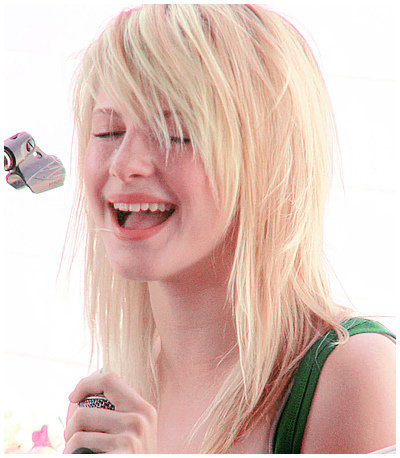 hayley williams hairstyle with bangs. hair hayley williams